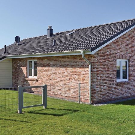 Beautiful Home In Dagebuell With Wifi Екстериор снимка